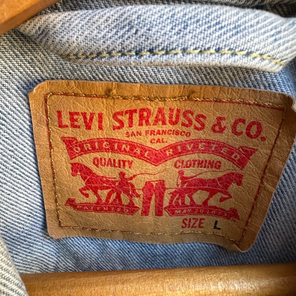Levi's Light Blue Denim Jacket for Men - Picture 2 of 3